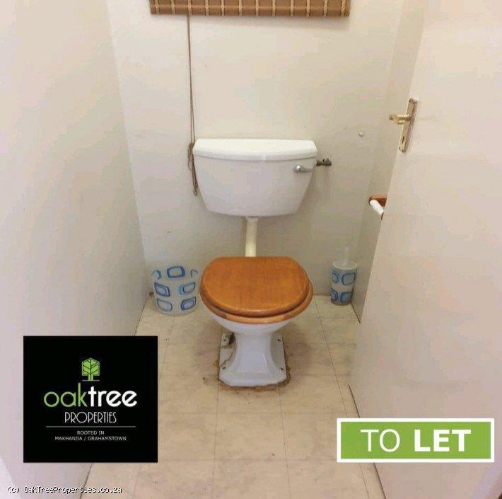 To Let 6 Bedroom Property for Rent in Grahamstown Eastern Cape
